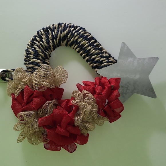 Heart of a Patriot wreath - Picture 4 of 4